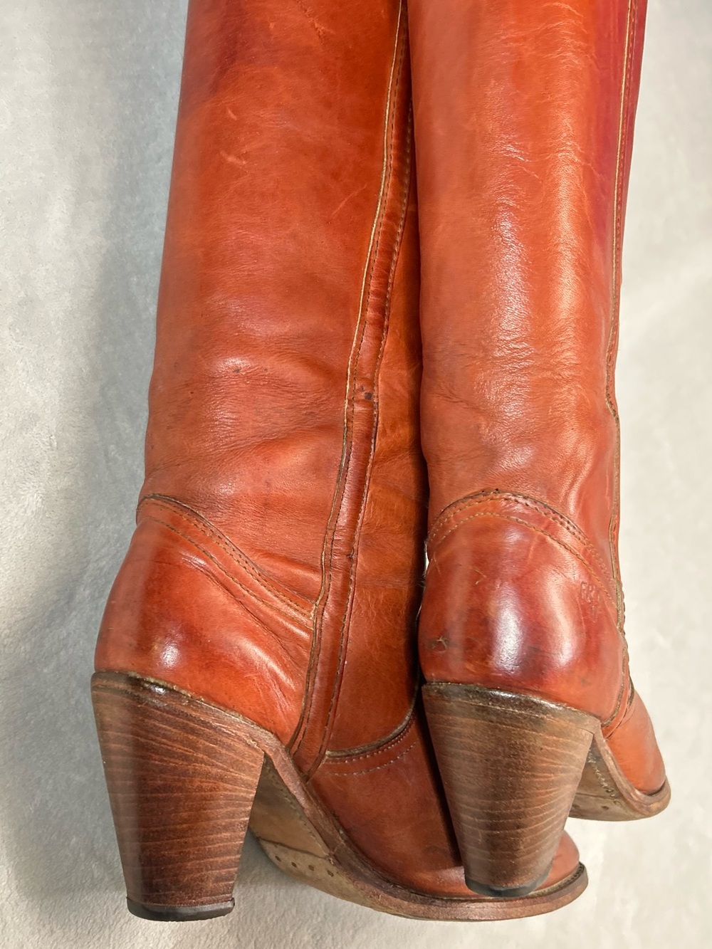 Frye 7110 Campus Boots Womens Size 7.5 Cognac Leather Stacked Heel Vintage - Picture 8 of 10